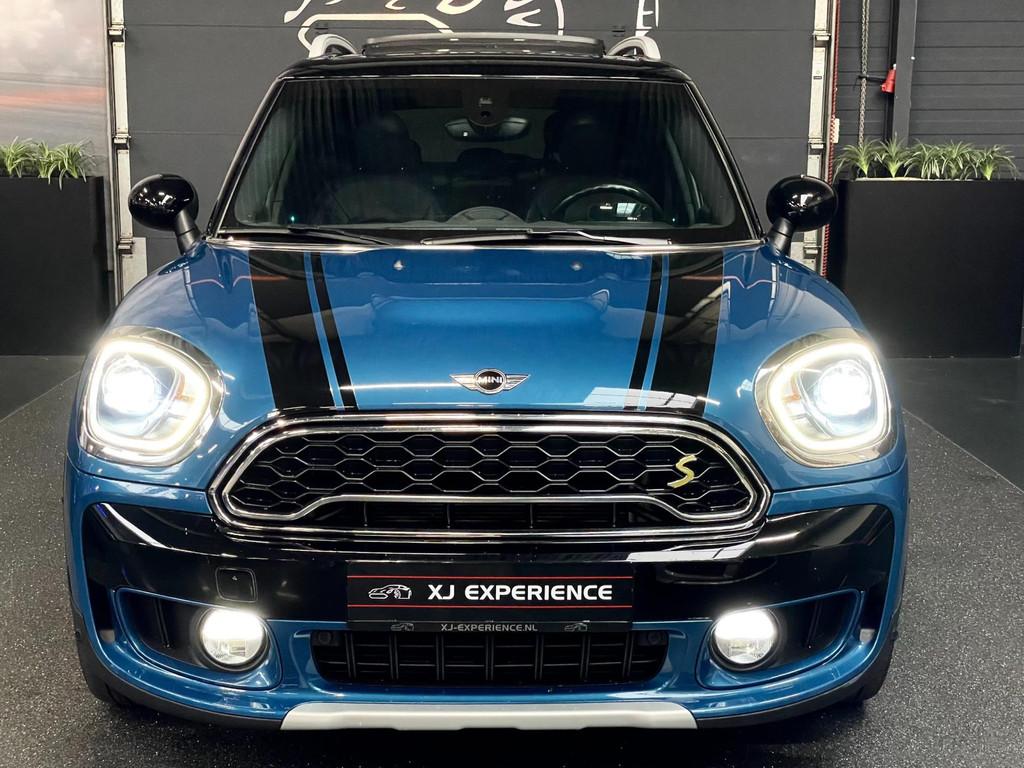 Mini Cooper Countryman 2.0 S E ALL4 PANO NAVI LEER BTW 175 P, Automaat, Gebruikt, Zwart, Blauw