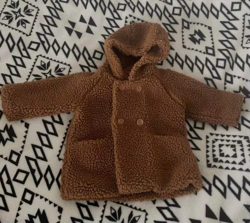 Z8 Okerbruin Knuffel Jasje Maat 74 - Zacht en Warm, Ophalen of Verzenden, Zo goed als nieuw, Jongetje of Meisje, Jasje