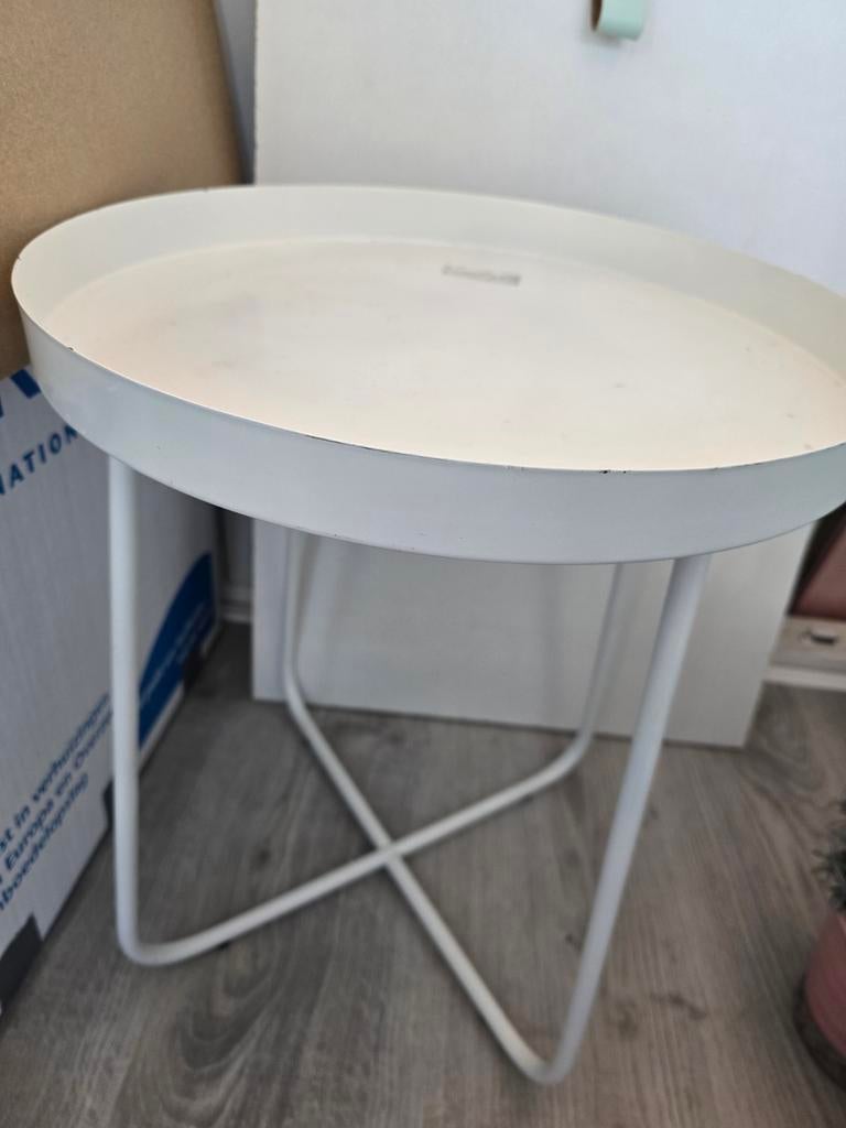 Bijzettafeltje, Ophalen, Rond, Metaal of Aluminium, Minder dan 55 cm