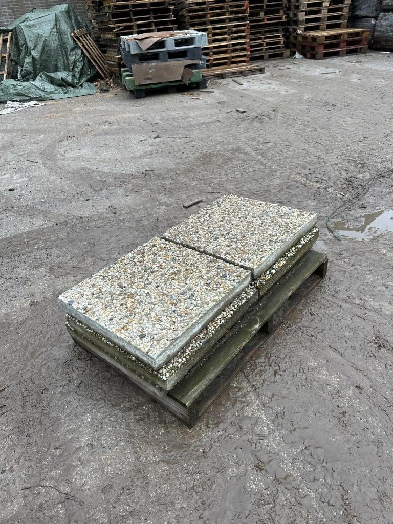 6 stuks Grindtegel 50x50x5,5 - Gebruikt, Ophalen, Gebruikt, Minder dan 5 m², Beton