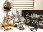 Lot maritiem schilderij modelschip windgong diorama etc, Ophalen