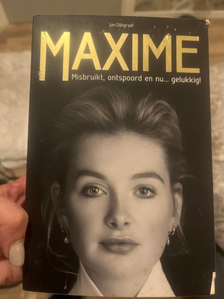 Boek Maxime Meiland: Misbruikt, ontspoord en nu... gelukkig!, Boeken, Biografieën, Ophalen of Verzenden, Gelezen, Film, Tv en Media
