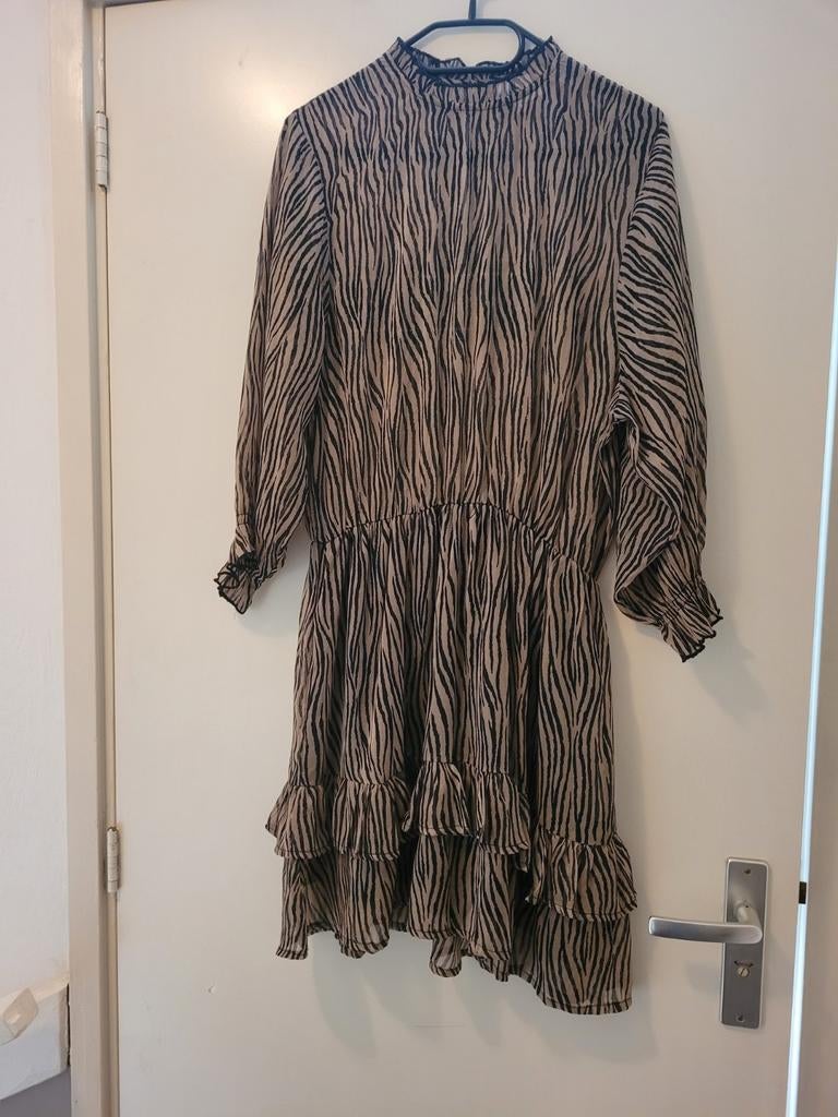 Shoeby jurkje met zebraprint - Maat S (valt ruimer), Kleding | Dames, Ophalen of Verzenden