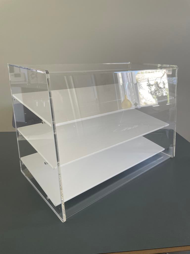 Etalage 'Arvens' van acrylglas voor bijv brood/patisserie, Ophalen
