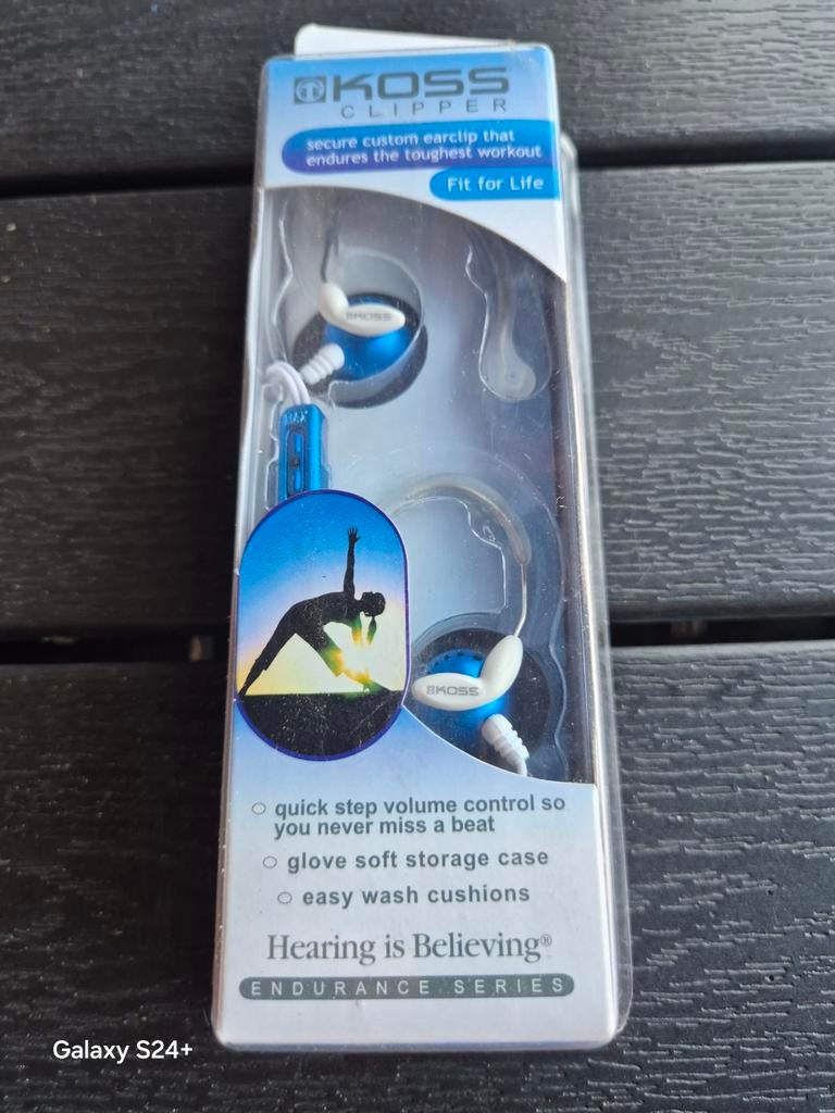 Koss Clipper In-Ear Hoofdtelefoon - Nieuw in verpakking, Audio, Tv en Foto, Koptelefoons, Ophalen of Verzenden, Nieuw, Op oor (supra aural)