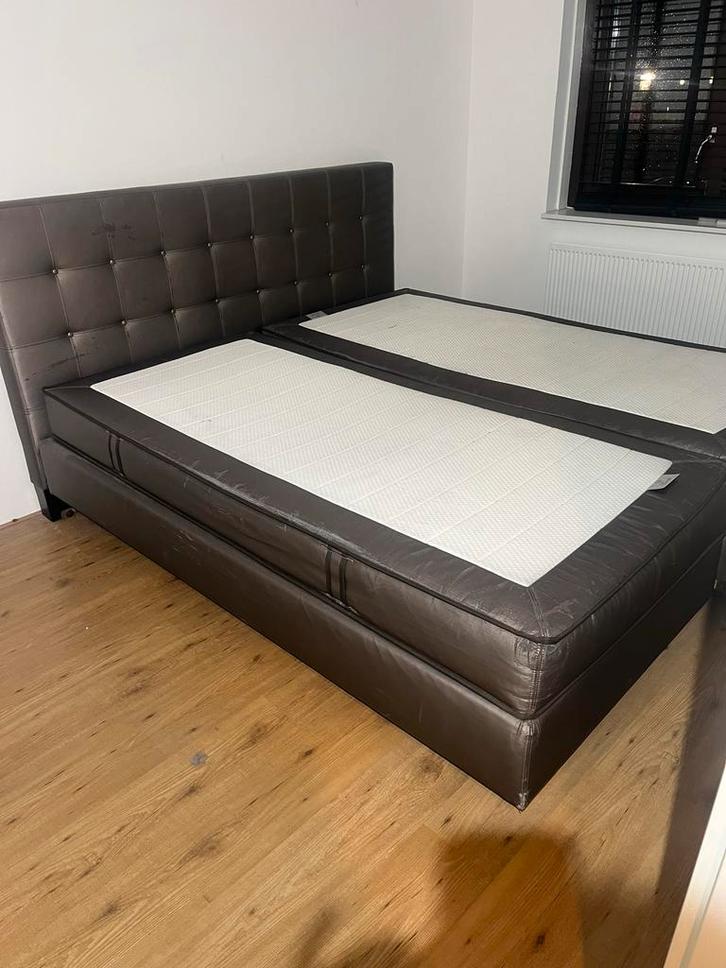 Auping bed (Cresto) 210x200, Huis en Inrichting, Slaapkamer | Bedden, Gebruikt, Tweepersoons, Overige maten, 210 cm, Stof, Bruin