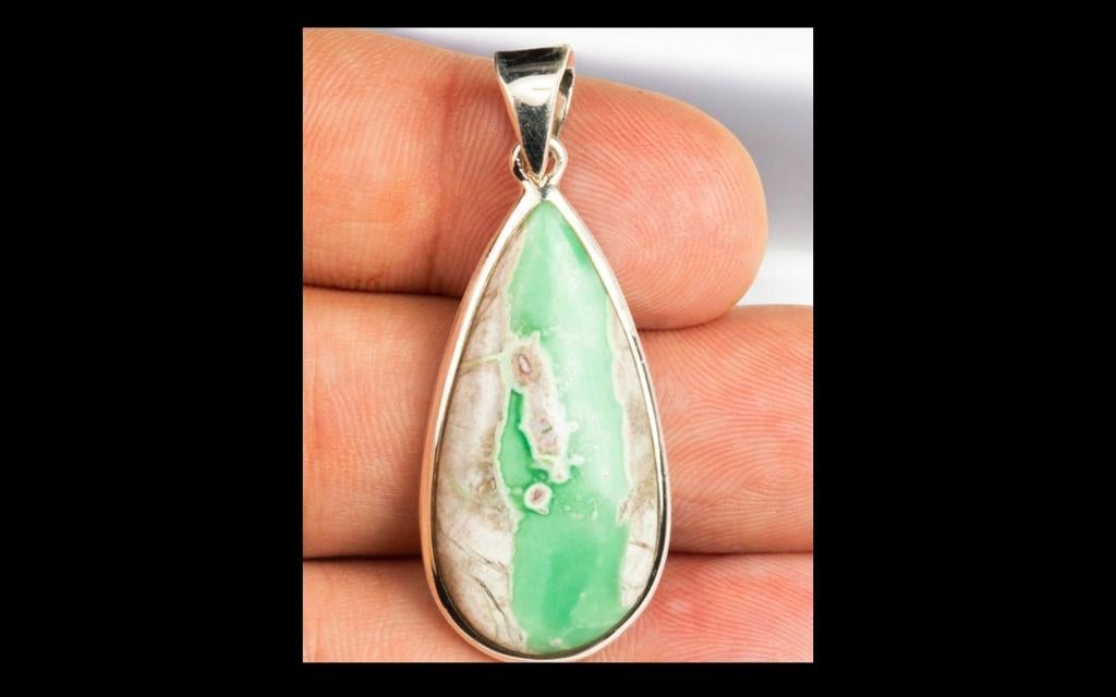 Zeldzaam mooie Gaspeiet in sterling zilver., Overige voorstellingen, Verzenden, Nieuw, Met edelsteen