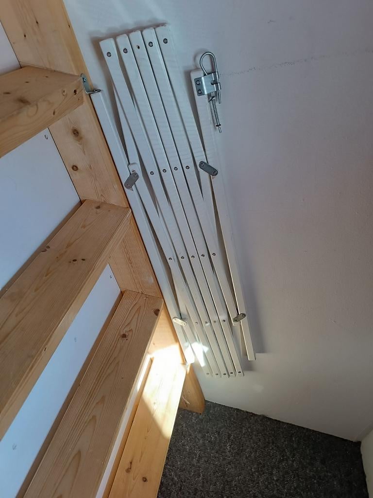 Houten harmonica traphekje, Ophalen of Verzenden, Gebruikt, Hout, 100 tot 115 cm