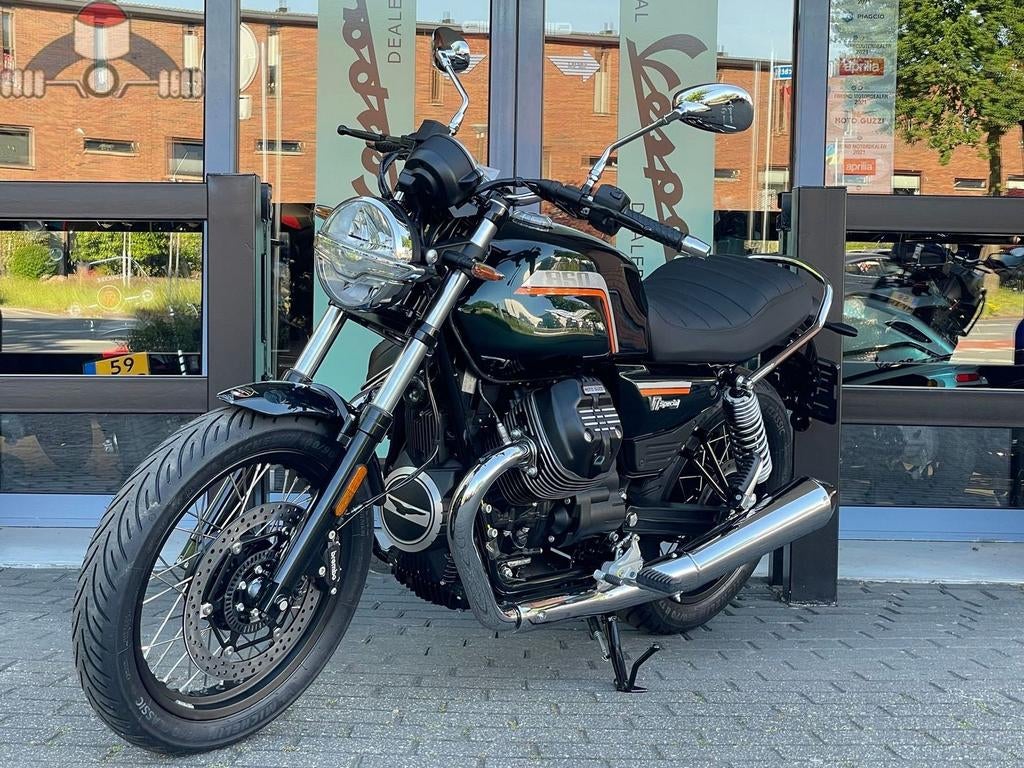 Moto Guzzi V7 Special Nero Smeraldo 2026, 853 cc, 2 cilinders, Motorrijbewijs A, Bedrijf