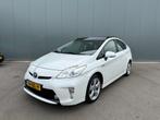 Toyota Prius 1.8 Business SOLAR | PANORAMADAK | HUD !, Automaat, Euro 5, 1340 kg, 4 cilinders