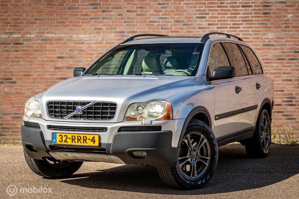 Volvo XC90 2.5 T Elan |Dakje |Leder |Trekhaak |Dist vv, Auto's, Volvo, Gebruikt, 7 stoelen, 2521 cc, Bedrijf