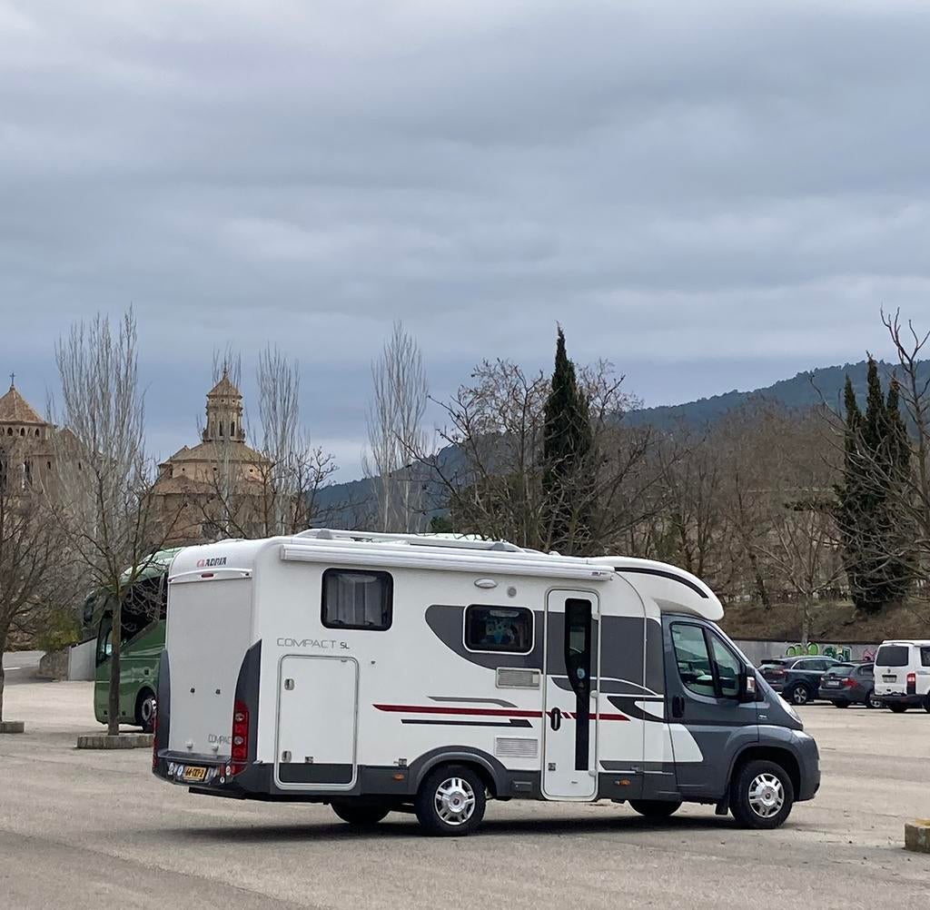 Camper Adria SL Compact, Caravans en Kamperen, Campers, Particulier, Half-integraal, Adria