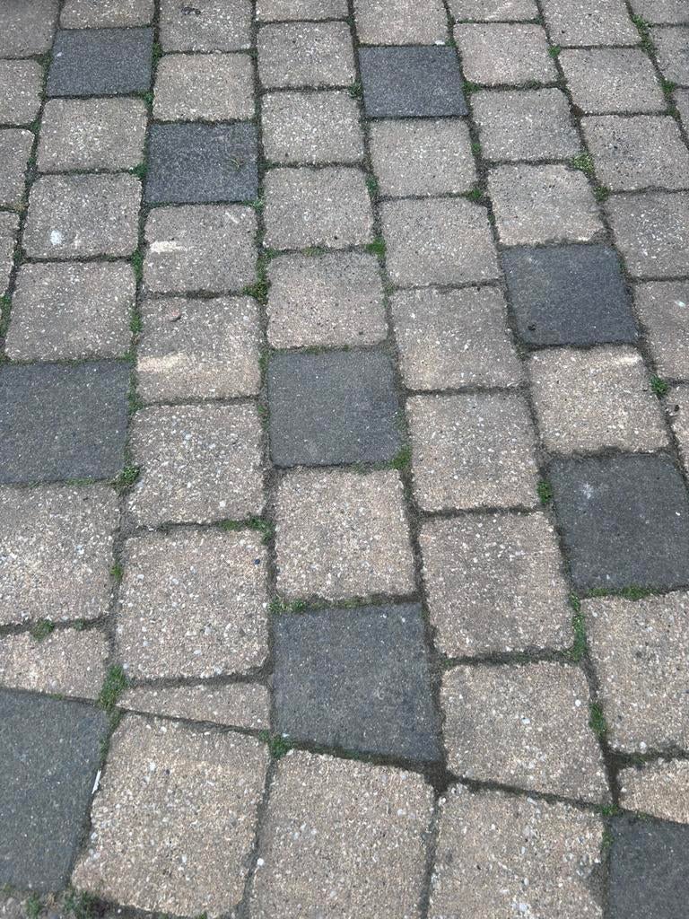 +/- 8m2 betonnen klinker 15x15 cm, Tuin en Terras, Ophalen, Zo goed als nieuw, Beton, Klinkers