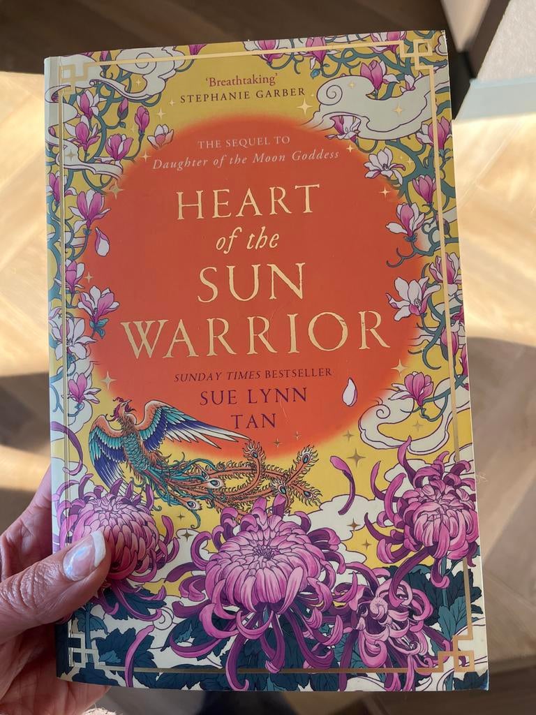 Heart of the Sun Warrior - Sue Lynn Tan, Boeken, Ophalen of Verzenden, Gelezen, Wereld overig