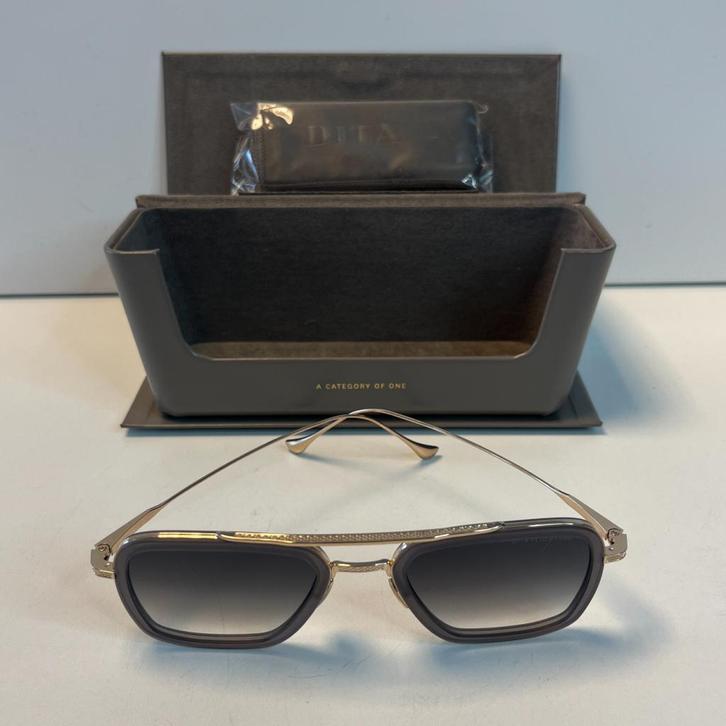 Dita Flight 006 C-CRY-GLD-52 zonnebril | Compleet in doos, Sieraden, Tassen en Uiterlijk, Zonnebrillen en Brillen | Heren, Zo goed als nieuw