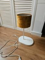 Mooie lamp met oplader voor telefoon en USB, Huis en Inrichting, Lampen | Tafellampen, Ophalen, Zo goed als nieuw, Minder dan 50 cm
