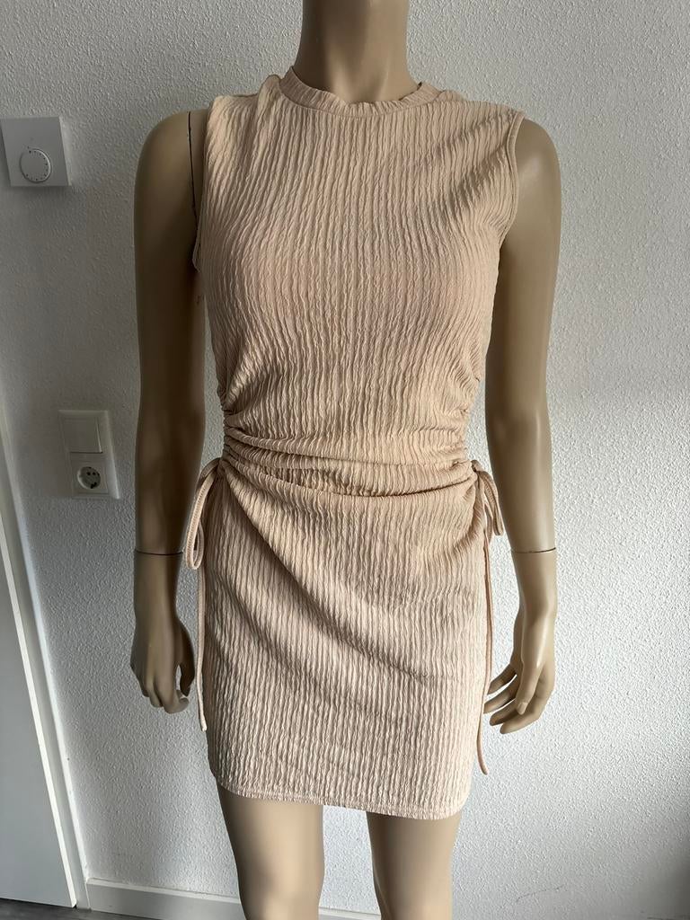 Shein beige jurk maat S, Kleding | Dames, Maat 38/40 (M), Verzenden, Beige, Zo goed als nieuw