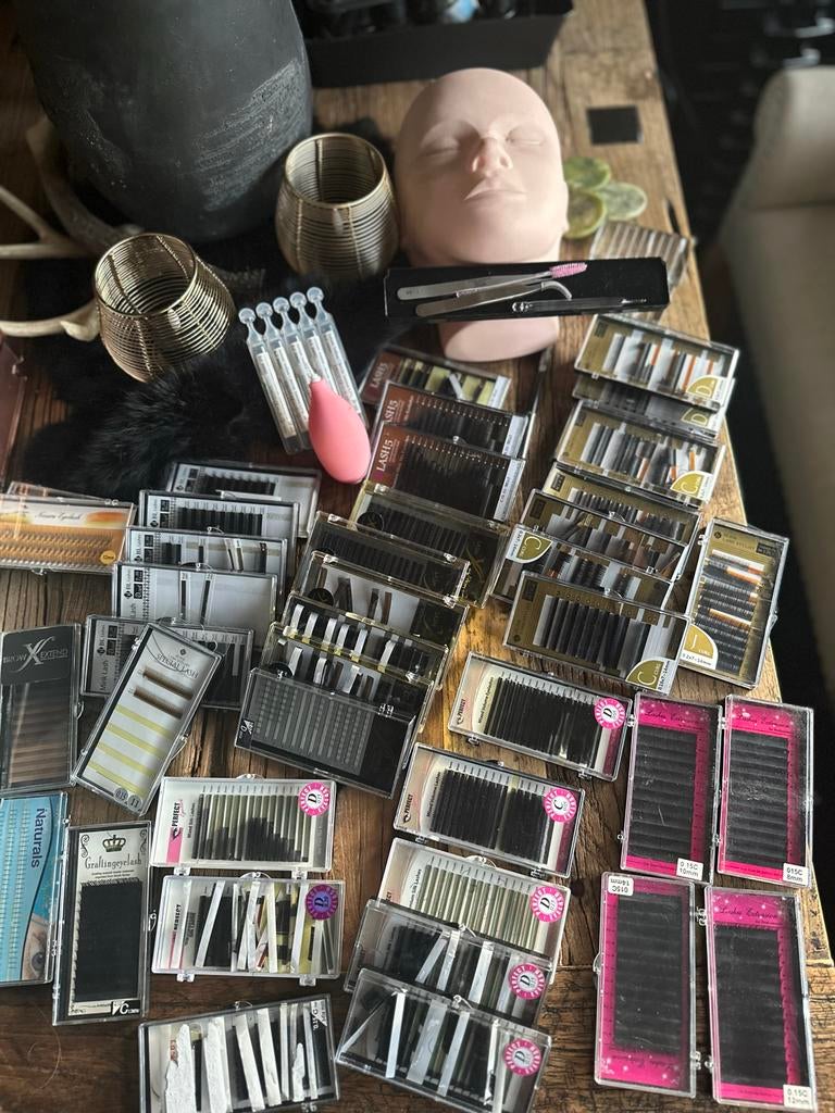 Partij wimpers, incl. oefenhoofd en toebehoren, Ogen, Zwart, Ophalen of Verzenden, Zo goed als nieuw