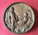 bronzen wandplaat 19e eeuw antieke scène krijger met zwaard, Ophalen of Verzenden, Brons