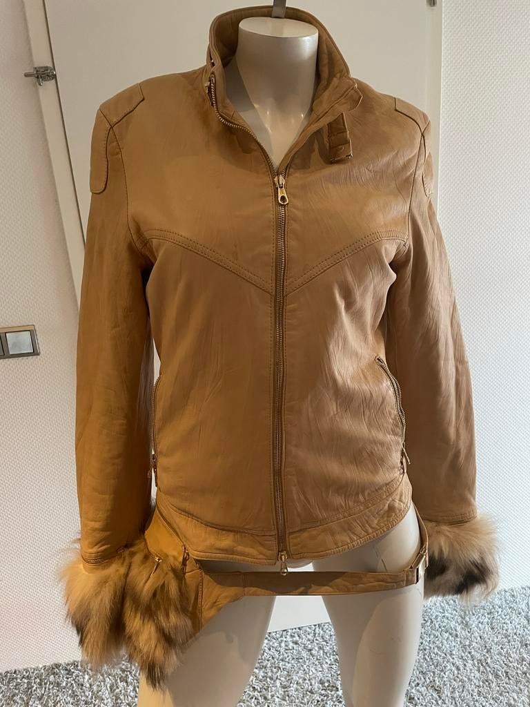 Aphero leer jasje met vossen bont maat 38, Ophalen of Verzenden, Zo goed als nieuw, Maat 38/40 (M), Beige