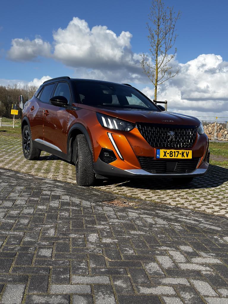 Peugeot 2008 1.2 PureTech GT-Line | 2020, Auto's, Peugeot, Leder en Stof, 1200 kg, Handgeschakeld, 633 kg