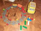 Abrick treinbaan + auto+ bouwstenen, Ophalen of Verzenden, Zo goed als nieuw
