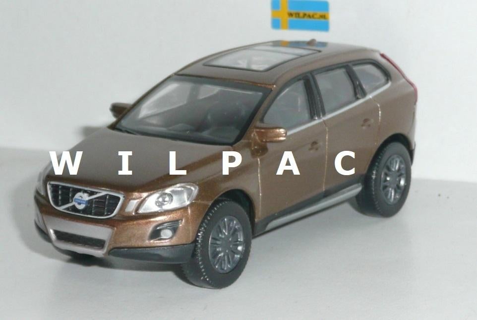 Volvo. XC60 terra brons metall. Motor. Art 1:43 .-L spiegel., Ophalen of Verzenden, Zo goed als nieuw, Auto, Overige merken