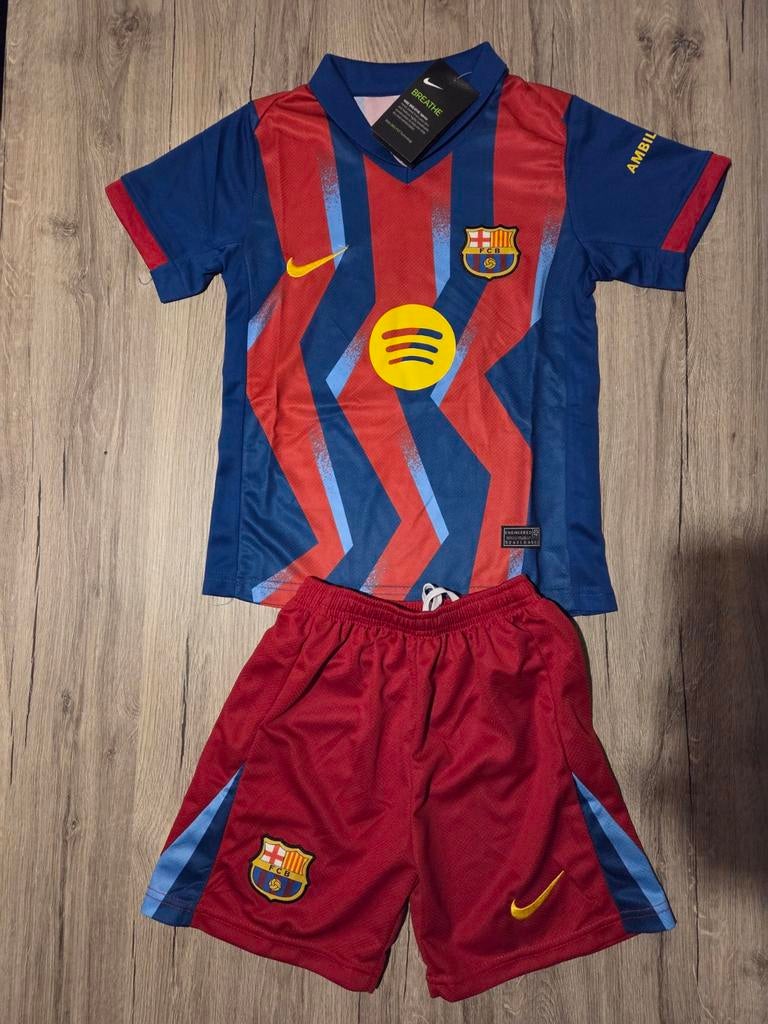 Fc Barcalona tenue Copa Del Rey maat 128-134, Maat XS of kleiner, Ophalen of Verzenden, Nieuw, Set