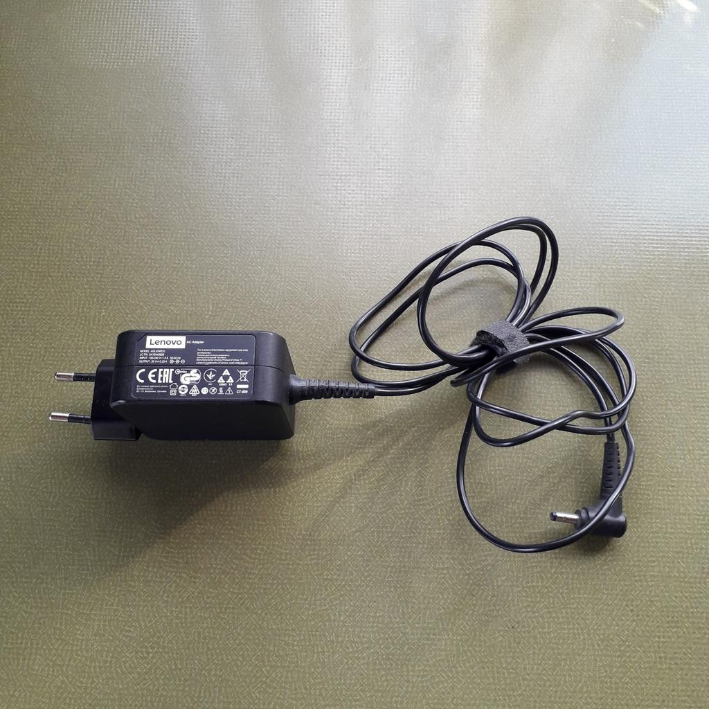 Lenovo adapter ADL45WCG plug 4.0mmx1.7mm 20 volt 2.25 amp, Ophalen, Zo goed als nieuw