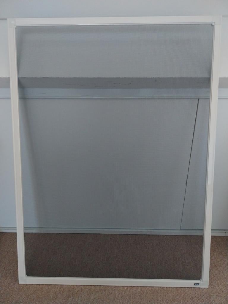 Luxaflex voorzet horen 2 stuks., Doe-het-zelf en Verbouw, Deuren en Horren, Ophalen of Verzenden, Zo goed als nieuw, Minder dan 200 cm