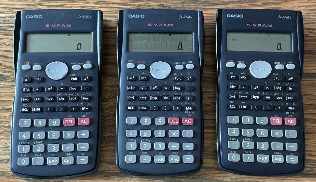 CASIO FX-82MS WETENSCHAPPELIJKE GRAFISCHE  REKENMACHINE, Ophalen of Verzenden, Grafische rekenmachine, Gebruikt