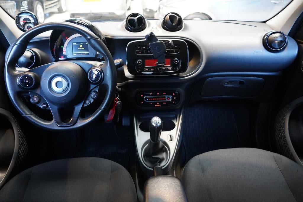 Smart Forfour 1.0 Passion Brabus-uitvoering| CRUISE | AIRCO, Auto's, Smart, Gebruikt, 4 stoelen, Wit, Handgeschakeld