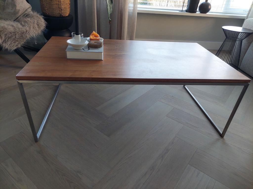 Massief noten hout salontafels, Huis en Inrichting, Tafels | Salontafels, Ophalen, Gebruikt, 50 tot 100 cm, Vierkant