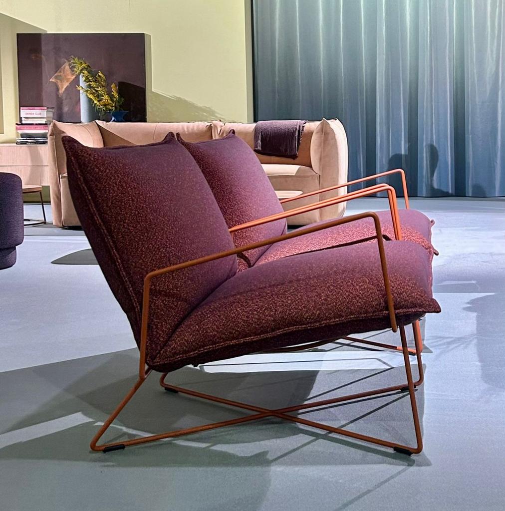 2 x Earl low met arm Jess design, Huis en Inrichting, Fauteuils, Ophalen, Design, Nieuw, 75 tot 100 cm