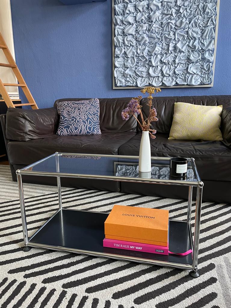 USM Haller bijzettafel/salontafel met zwart glasblad, Gebruikt, Verzenden, 50 tot 100 cm, Metaal