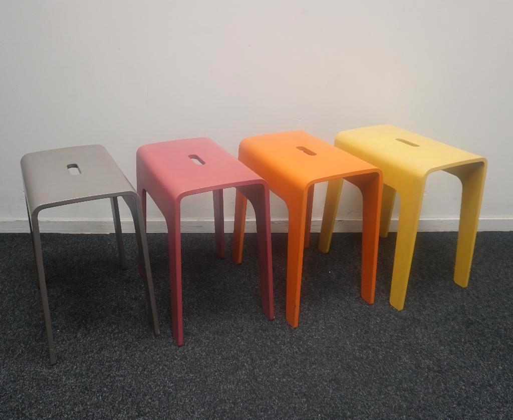 Bla Station Bimbo O6 krukjes | Houten Kruk | div. kleuren, Huis en Inrichting, Krukjes, Gebruikt, -, -, Ophalen of Verzenden