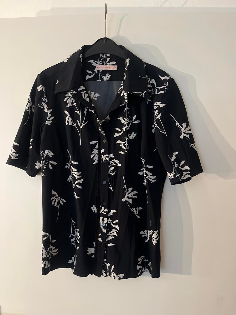 Studio Anneloes Zwart-wit Bloemenprint Blouse Maat L, Kleding | Dames, Ophalen of Verzenden, Zo goed als nieuw, Maat 42/44 (L)