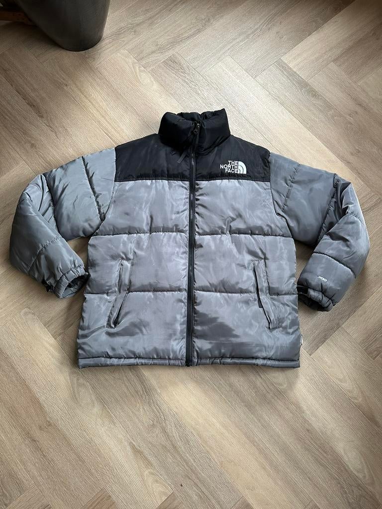 The North Face Nupste Jas L, Ophalen of Verzenden, Zo goed als nieuw, Grijs