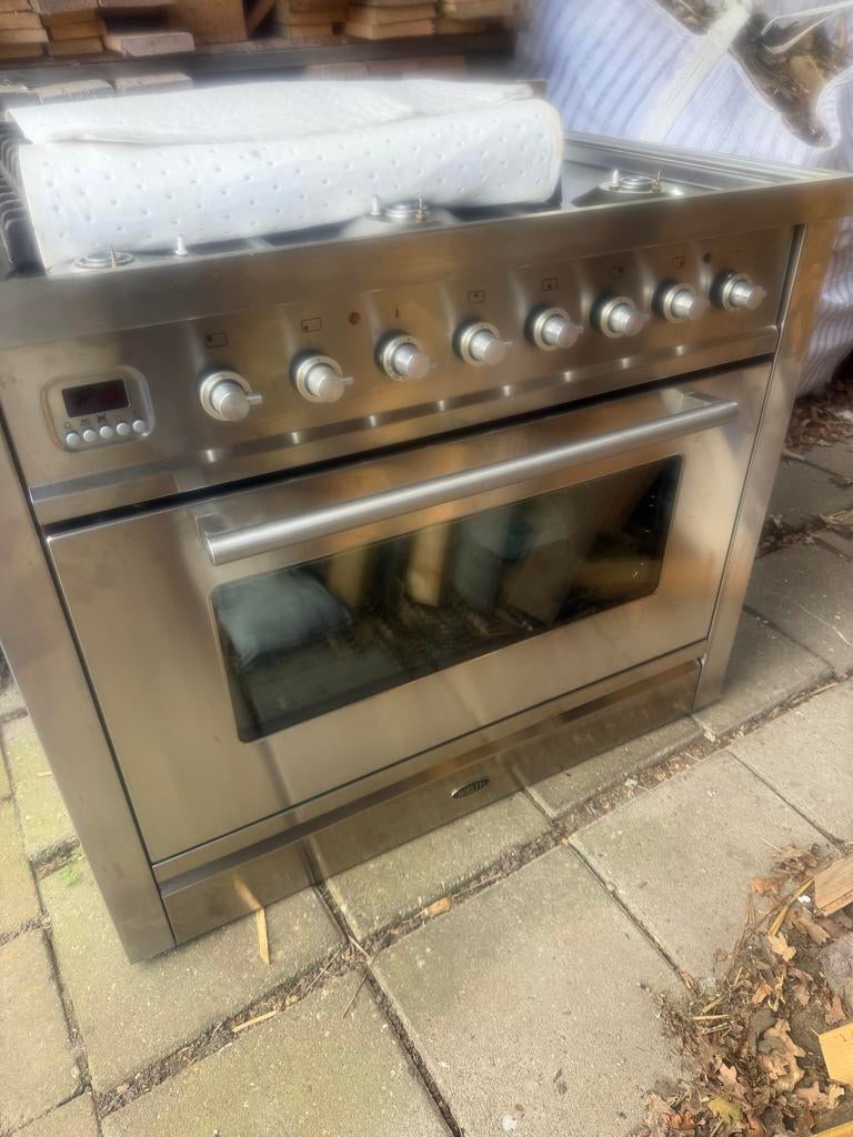 Boretti gasfornuis met oven - Goede staat, Witgoed en Apparatuur, Fornuizen, Ophalen, Gebruikt, Vrijstaand, Gas