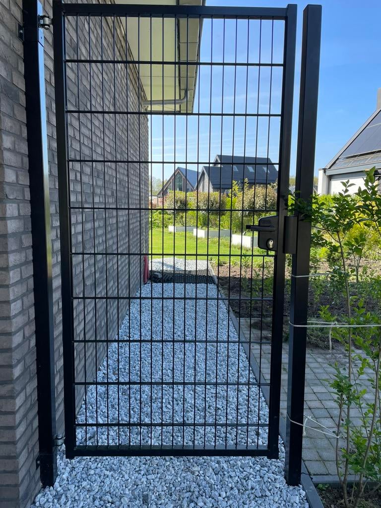 GEZOCHT dubbelstaafmat looppoort, Ophalen, Zo goed als nieuw, Looppoort, 150 tot 200 cm