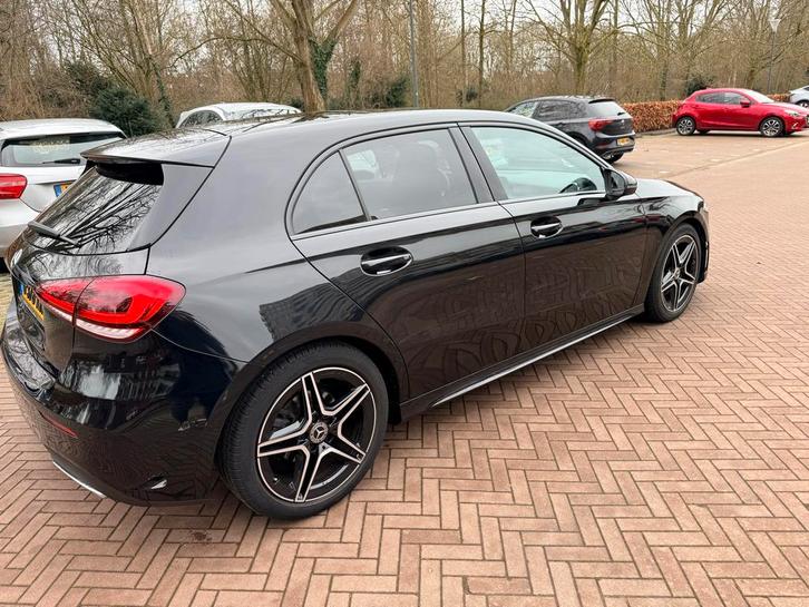 Mercedes-Benz A-Klasse A 180 136pk 7G-DCT 2019 Zwart, Auto's, Mercedes-Benz, Bedrijf, A-Klasse, ABS, Achteruitrijcamera, Airbags