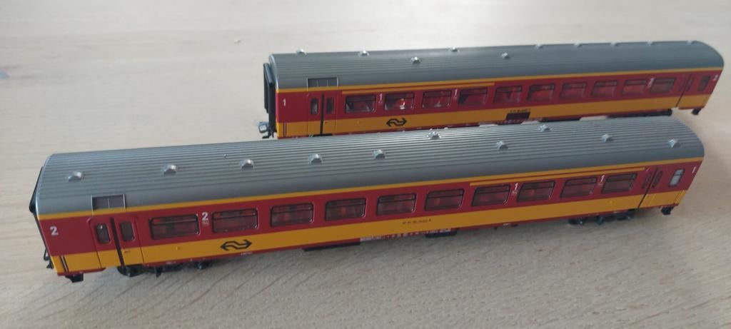 2 Märklin NS/SNCB 1/2 klas beneluxrijtuigen artnr 4262, Arnold, Gelijkstroom, Wagon, Ophalen of Verzenden