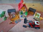 Playmobil boerderij 4490 en tractor 4596, Ophalen of Verzenden, Zo goed als nieuw, Complete set