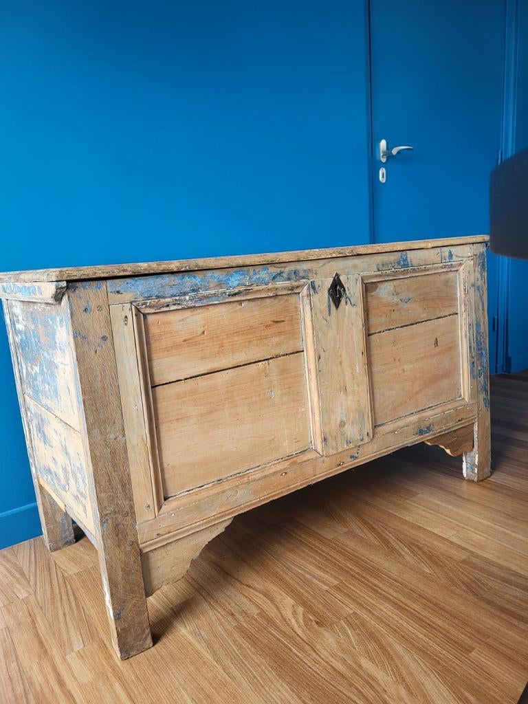 Kist / TV meubel - Bodem verstevigd, Ophalen, 100 tot 150 cm