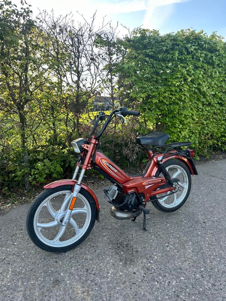 Tomos luxe, Fietsen en Brommers, Brommers | Tomos, Ophalen, Overige modellen, Maximaal 45 km/u, Zo goed als nieuw