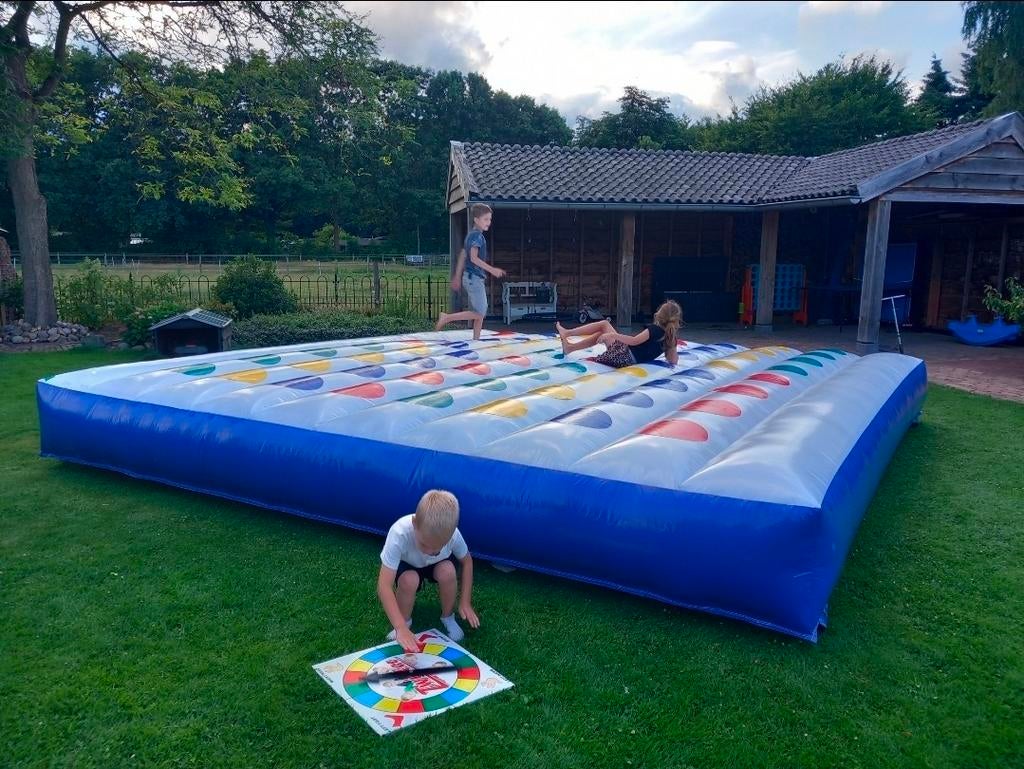 Springkussen spelkussen verhuur huren te huur Rhenen, Hobby en Vrije tijd, Feestartikelen | Verhuur, Zo goed als nieuw, Overige