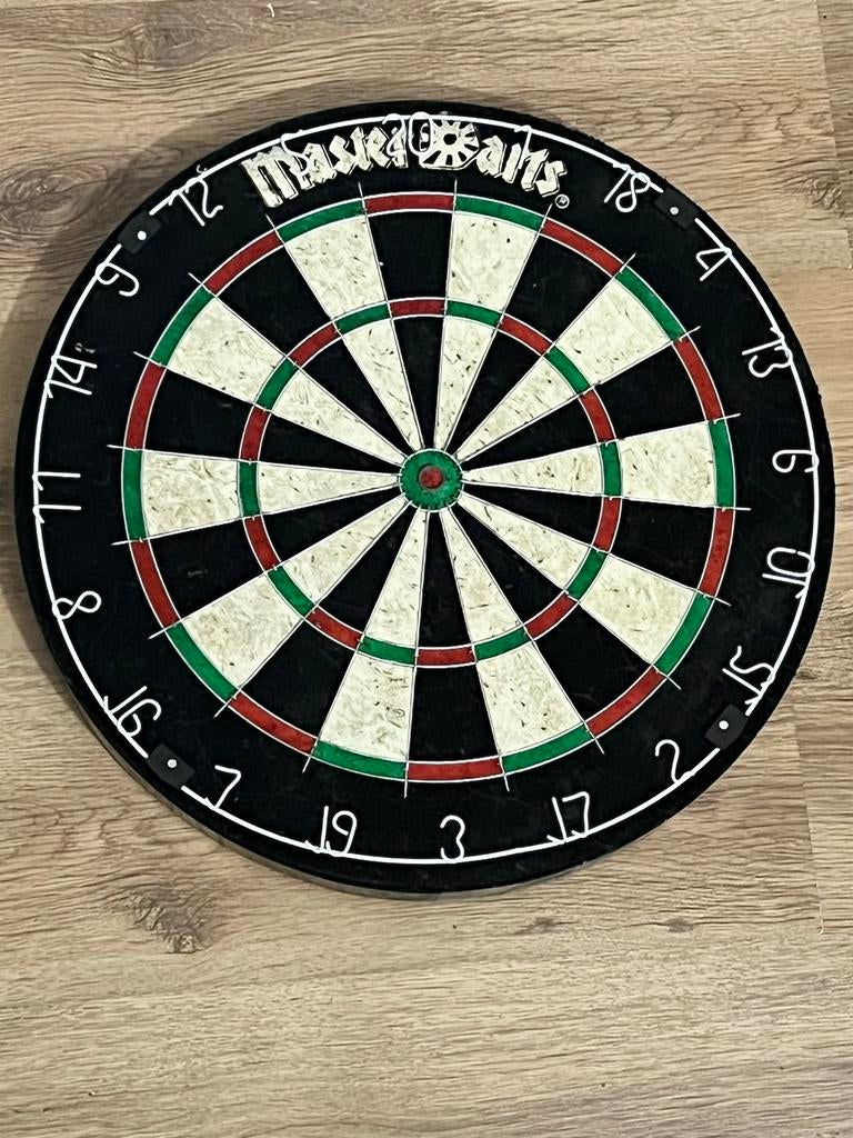Master arst Dartbord afmet 45 cm, Ophalen of Verzenden, Zo goed als nieuw, Dartbord
