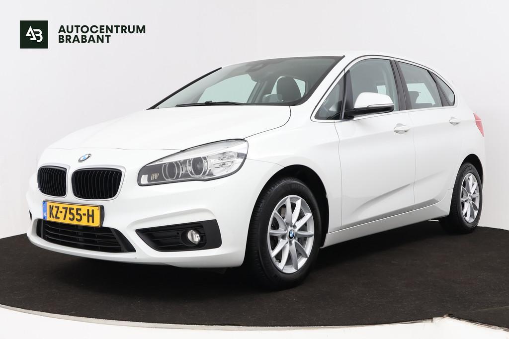 BMW 2-serie Active Tourer 218i Centennial High Executive (ST, Auto's, BMW, 1345 kg, 136 pk, Gebruikt, Wit