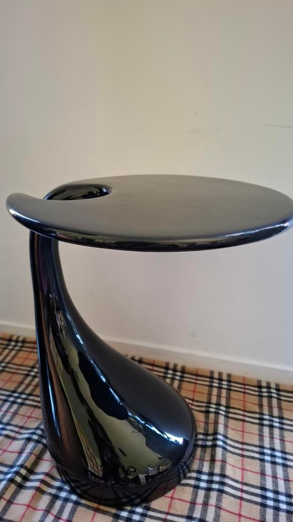 Space age bijzettafeltje zwart – stevig en stijlvol, Huis en Inrichting, Ophalen, Rechthoekig, Minder dan 55 cm, 45 tot 60 cm