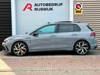 Volkswagen Golf 1.5 eTSI R-Line Pano/H&K/Camera, Auto's, Volkswagen, 12 maanden, 4 cilinders, Alcantara, Bedrijf